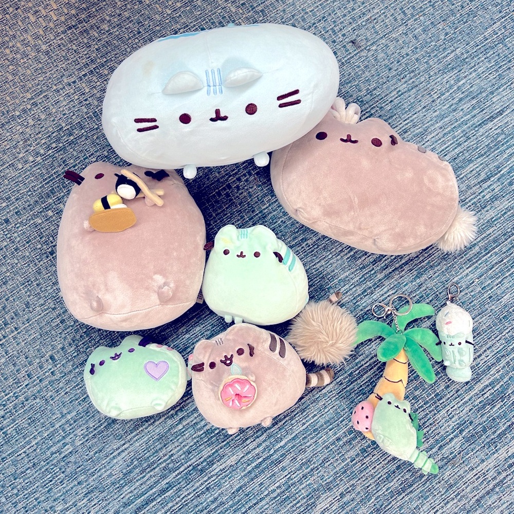 9 Pusheens